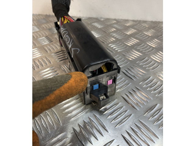 Блок предохранителей 5J093737615C Skoda Fabia Mk2 (5J)