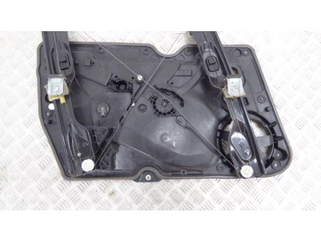 Панель приборов 5K0837756G, 5K1837730   Volkswagen Golf VI       