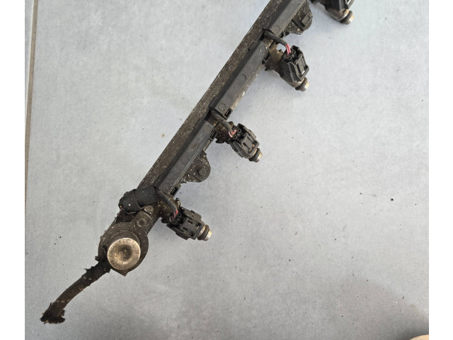 Топливная рампа 036133319, 0360311   Audi A3 S3 8P   для двигателя BLS