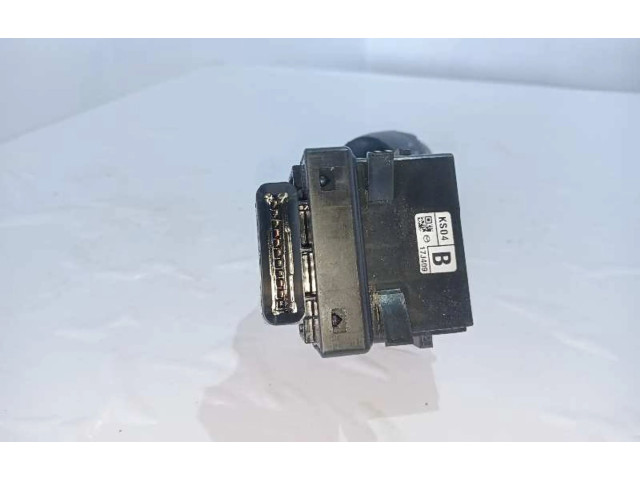 Ручка стеклоочистителей 17J409 Mazda 3 III