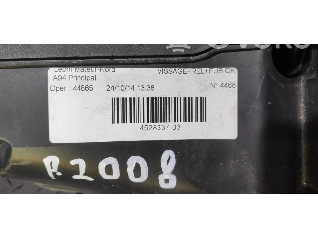 Блок предохранителей     Peugeot 2008 I    