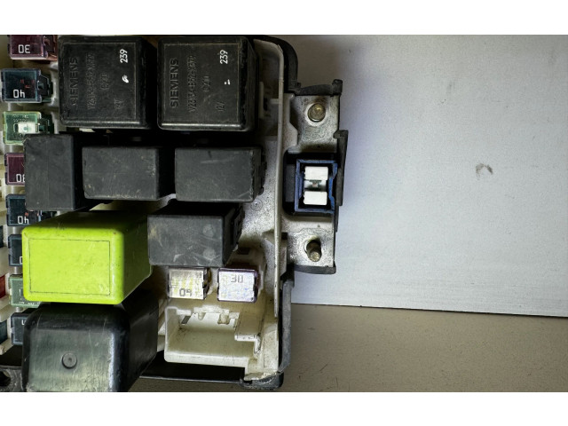 Pojistková skříňka 9K18, 659K18 Mazda 626 2000