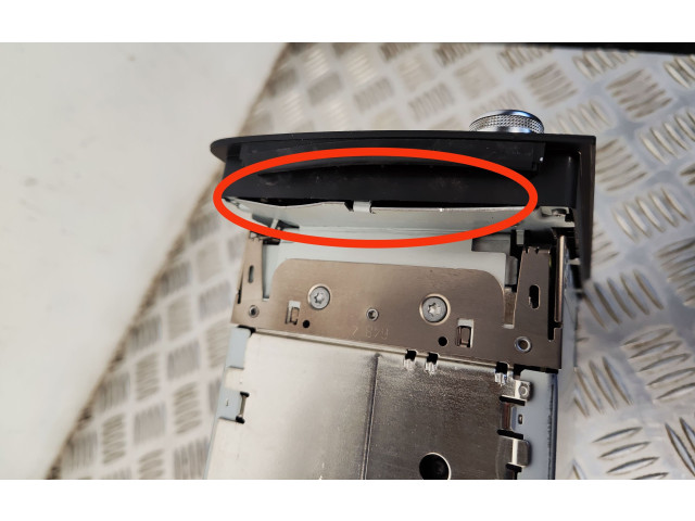 Радио/ проигрыватель CD/DVD / навигация 8P0035186AB   Audi A3 S3 A3 Sportback 8P   для двигателя CDAA