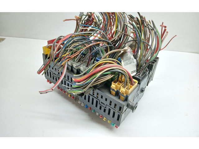 Блок предохранителей 7M0937025D, 95VW14A073DC Ford Galaxy