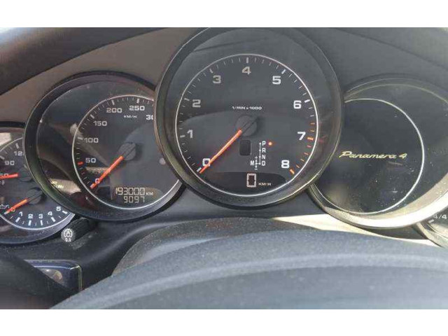 Přístrojová deska Porsche Panamera (970) 2011 97064114406