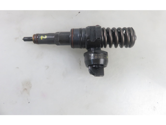 Vstřikovač 04147200213, 038130073AQ Volkswagen Bora AXR