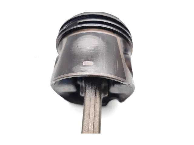 Поршень с шатуном D5244T4   Volvo XC90