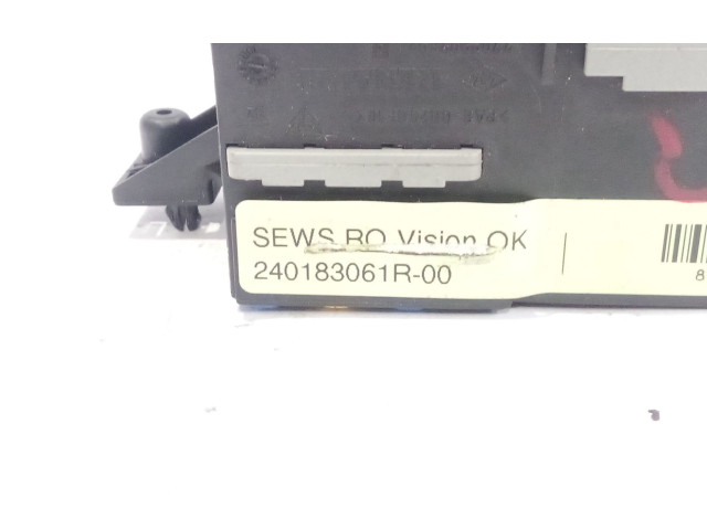 Модуль управления BSM 240183061r00   Dacia Duster    