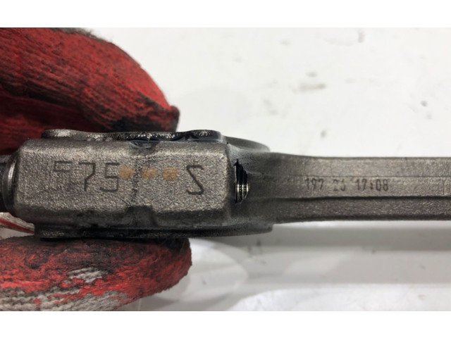 Поршень с шатуном K9K646 Renault Clio IV