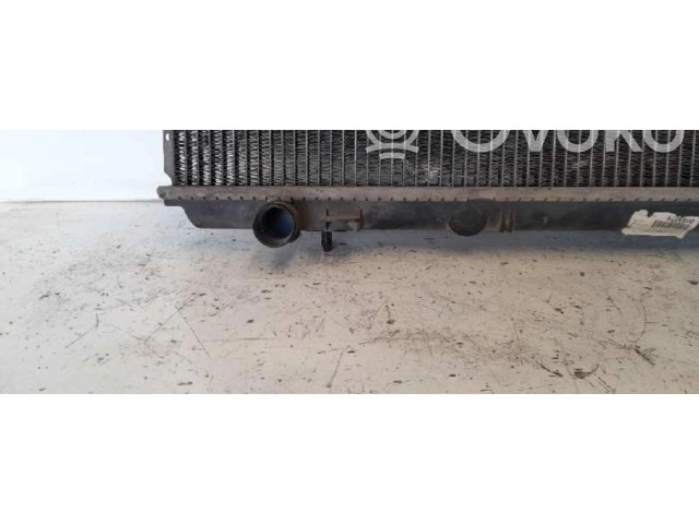 Радиатор охлаждающей жидкости Mitsubishi Carisma 2000 - 2004 года