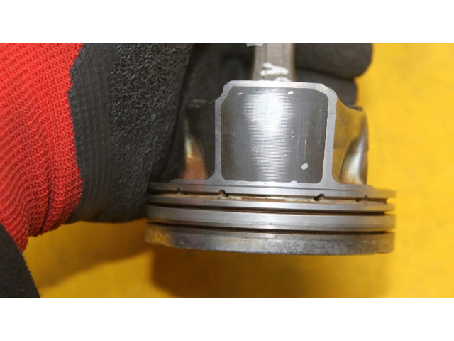 Píst 082272 Audi A3 S3 8V