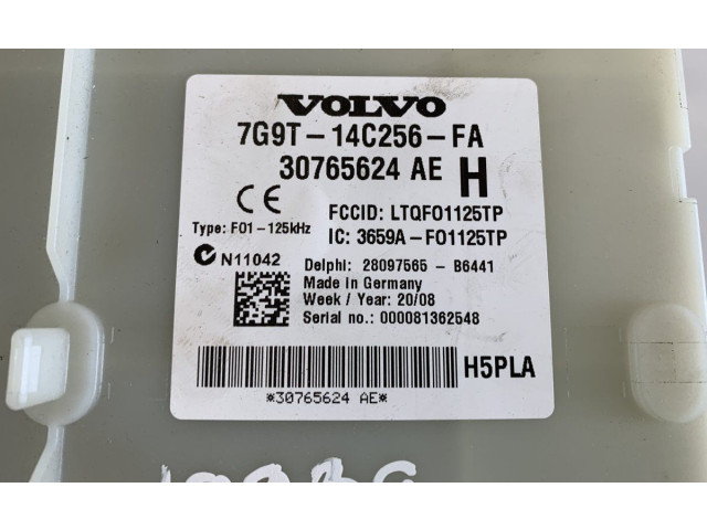 Блок предохранителей  30765624AE, 30765624AE   Volvo V70    