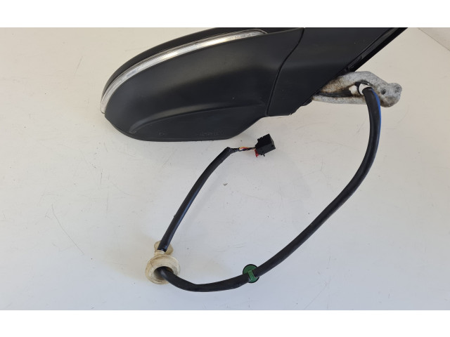 Зеркало электрическое правое Volkswagen Golf VII 2013-2019 года