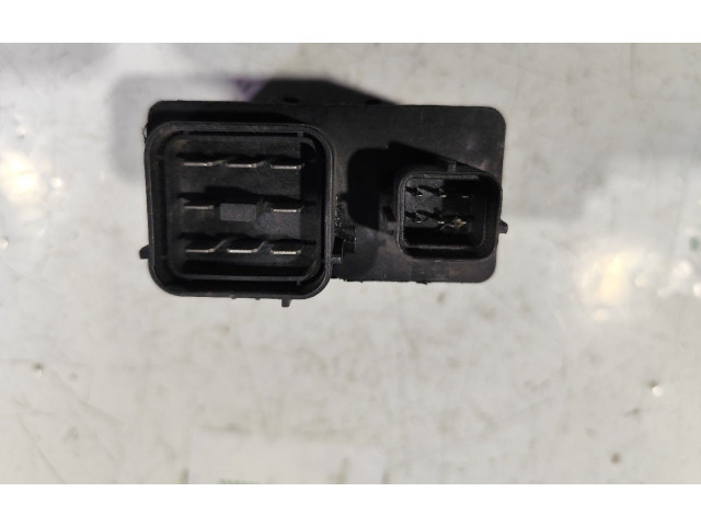 Блок управления двигателя YWB100710 Rover 200 XV