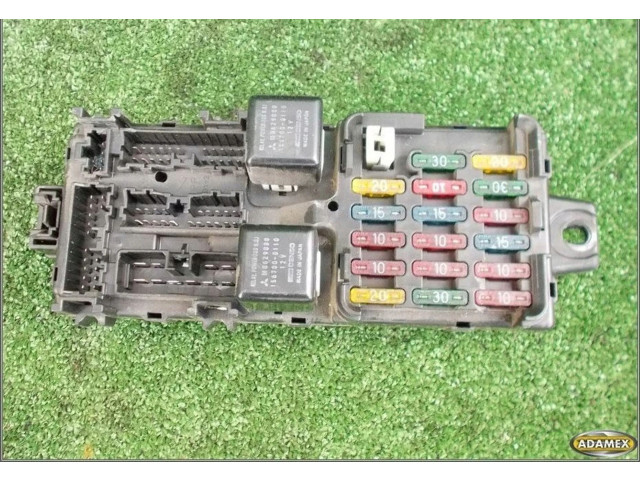 Блок предохранителей MB904740 Mitsubishi Galant
