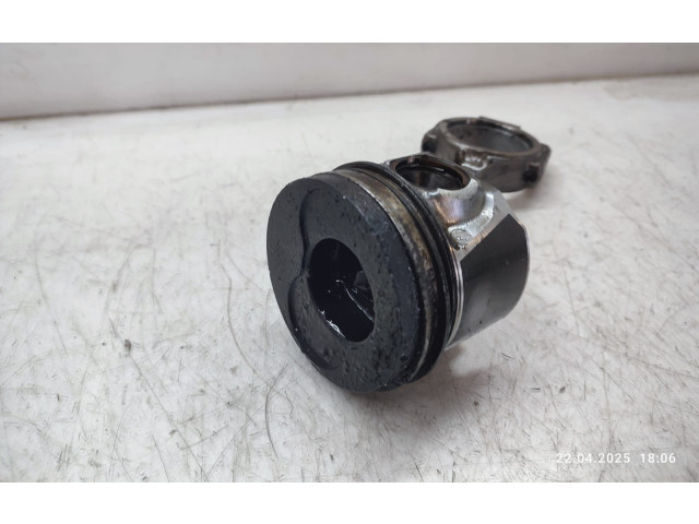 Píst Volkswagen Touareg I