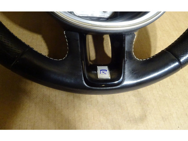 Руль Volvo XC60  2017- года 32288780      