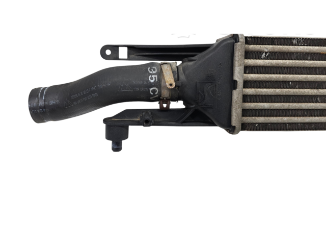 Интеркулер 51836369, 51836369 Alfa Romeo Mito