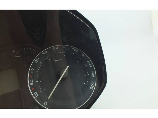 Панель приборов 1Z0920812D   Skoda Octavia Mk2 (1Z)       