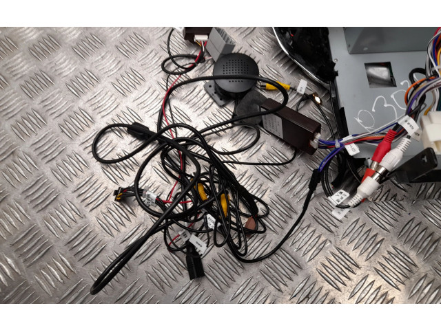 Дисплей    ZM5003   Maserati Ghibli