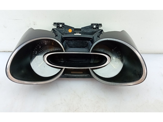 Панель приборов    Renault Clio IV       