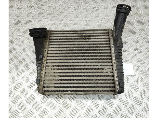 Интеркулер 7L6145804A, 7L6145804A Porsche Cayenne (92A)