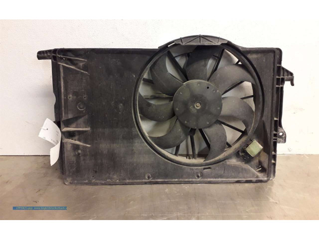 Вентилятор радиатора     52401025    Opel Meriva A 