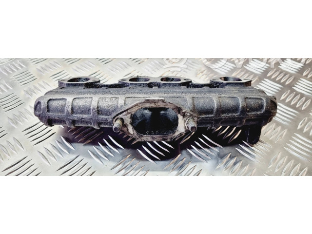 Поршень Всасывающий коллектор  028129713E  Volkswagen PASSAT B4  