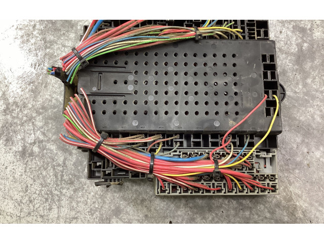 Блок предохранителей  9162316, 160074001   Volvo V70    