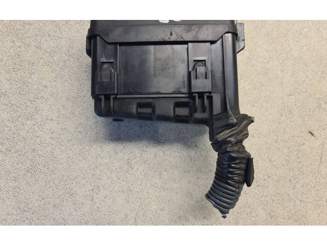   Pojistková skříňka 8266260380   Toyota Land Cruiser (J150) 2012