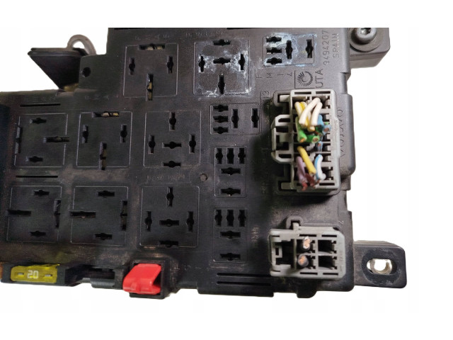 Блок предохранителей    9494207518323001, 518323001   Volvo V70