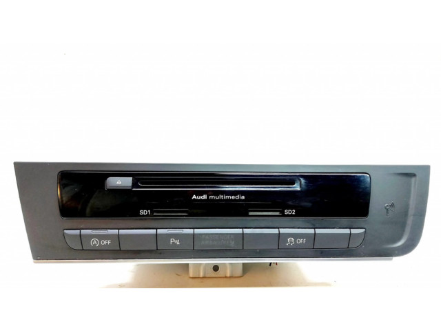 Радио/ проигрыватель CD/DVD / навигация