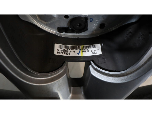 Volant Chevrolet Cruze 2011   