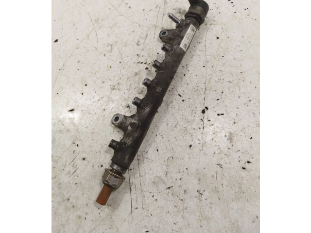 Топливная рампа 03L130089, 270000173   Volkswagen PASSAT B6  