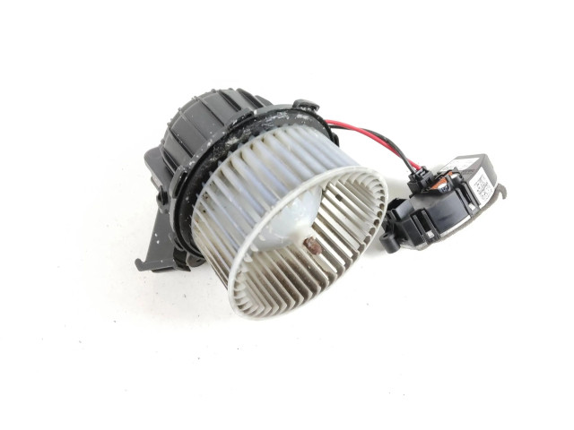 Вентилятор печки    8T0820521F, X5490006   Audi Q5 SQ5