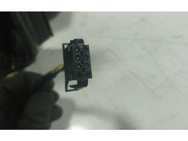 Зеркало электрическое Skoda Fabia Mk3 (NJ) 2015 - 2021 года