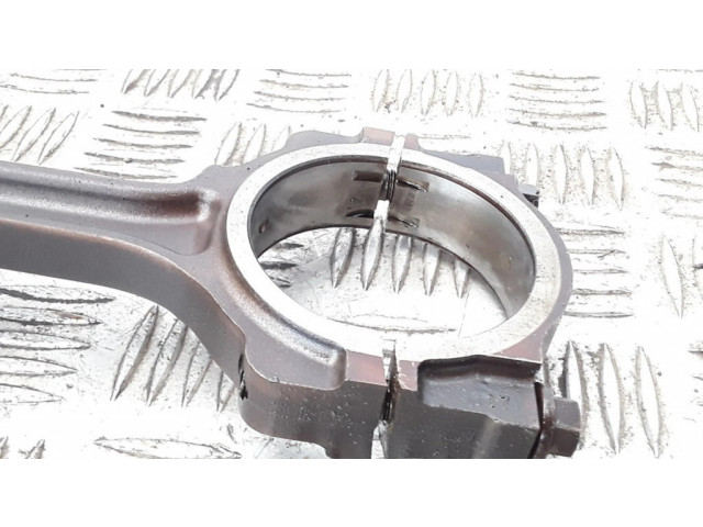 Píst    Saab 9-7X  pro benzínový motor 4.2  