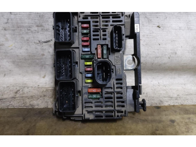 Блок предохранителей 9657718780 Citroen C4 I