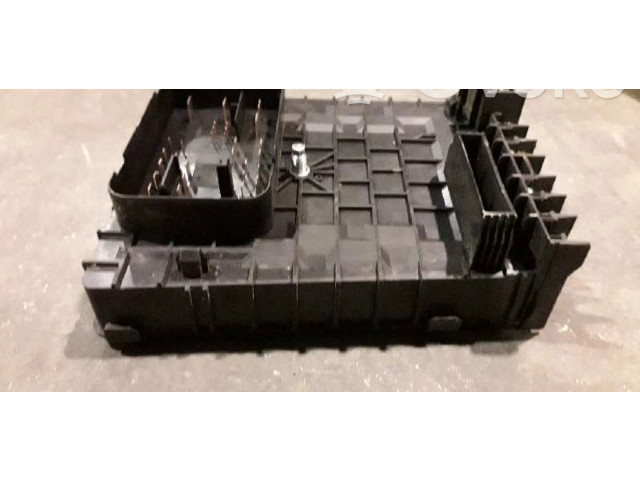 Блок предохранителей 1K0937125 Audi A3 S3 8P