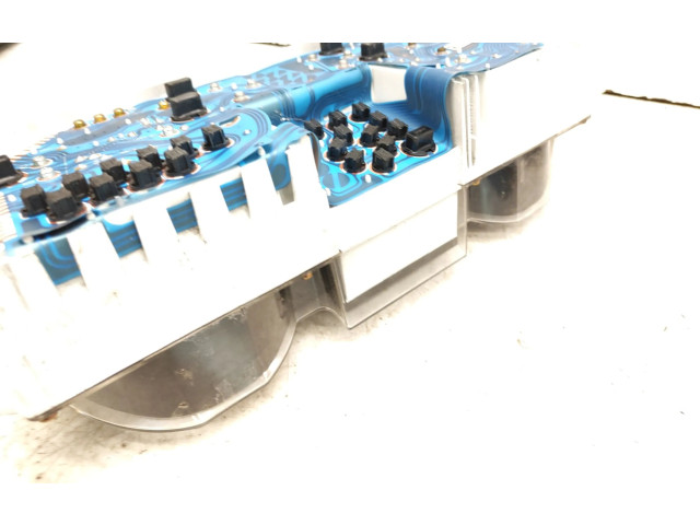 Přístrojová deska Mitsubishi Pajero 1992 MR115069, MR11366250