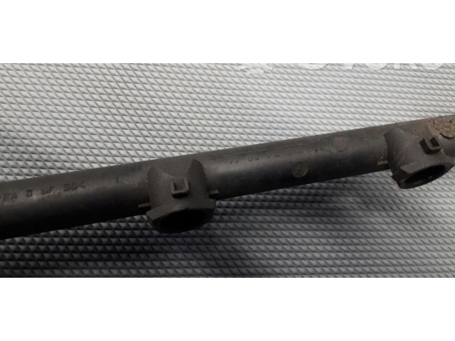 Топливная рампа Renault Clio I