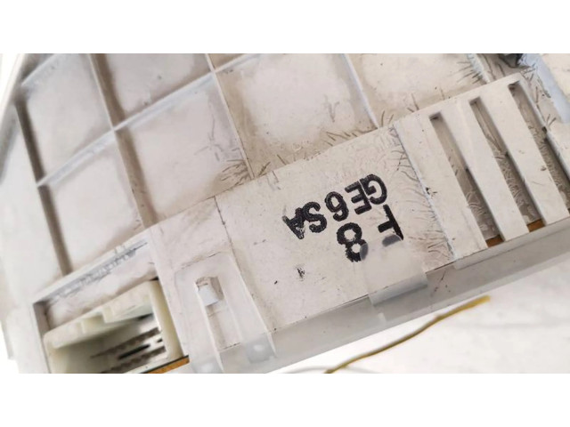 Панель приборов GE6SA Mazda 626