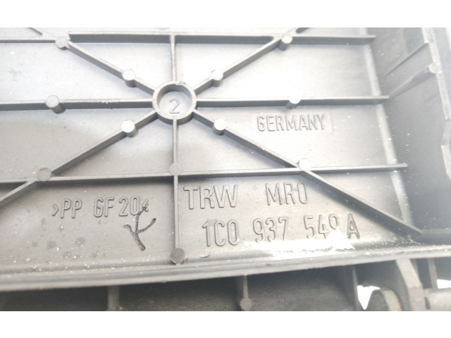 Pojistková skříňka Řídící jednotka BSM 1C0937549A Volkswagen New Beetle 2000