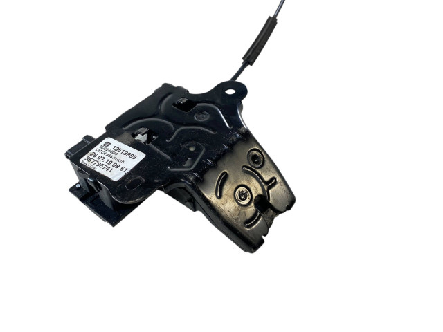 Замок багажника 13513995, 1222200000    Chevrolet Camaro  -  года