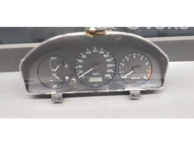 Панель приборов FDGE6VD Mazda 626