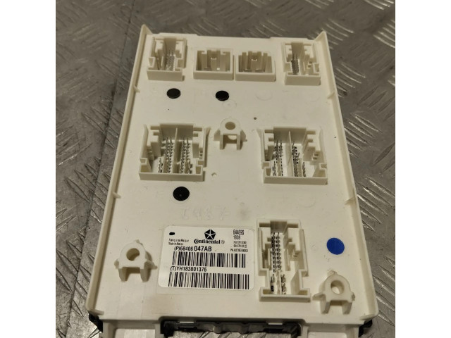 Блок комфорта 68406047AB Chrysler Pacifica