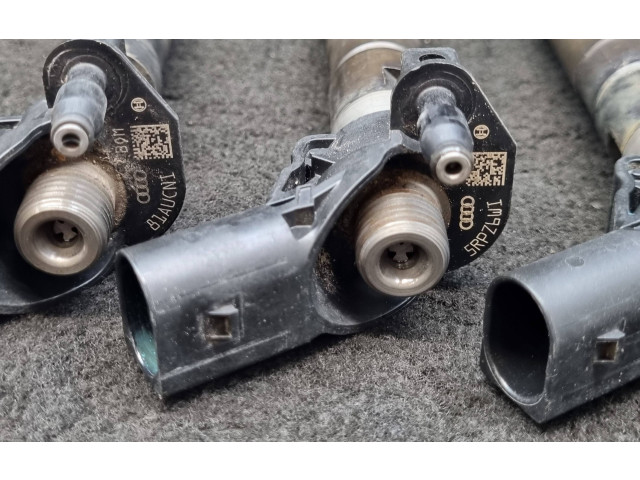 Комплект форсунок 059130277BD, 059130277AH    Audi A6 S6 C6 4F   