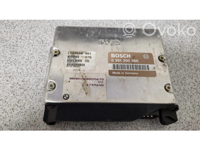 Řídící jednotka 1739648 BMW 5 E34 1992