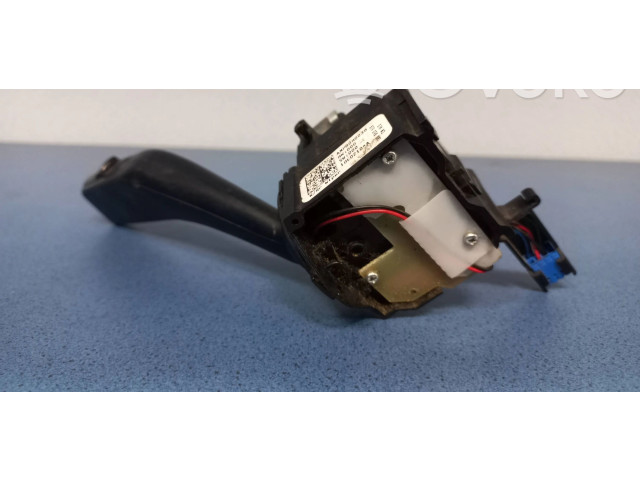 Ручка стеклоочистителей 1K0953519 Volkswagen Caddy