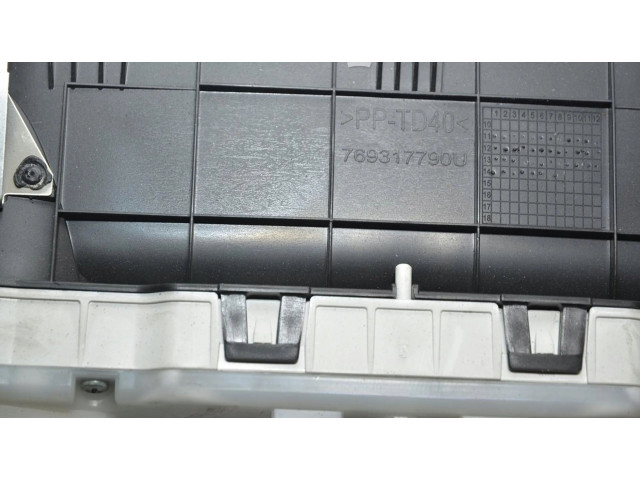 Панель приборов 9805408680, 9805408680   Peugeot 2008 I       